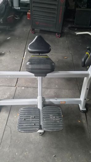 nautilus commercial gym benchs cost 1800e