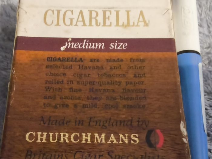 Tobacciana  Collectable Cigarella