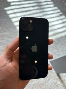 iPhone 13 128GB Like New Box + Cable + Case Included
