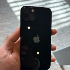 iPhone 13 128GB Like New Box + Cable + Case Included