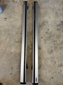 Thule Wingbar Evo with feet.