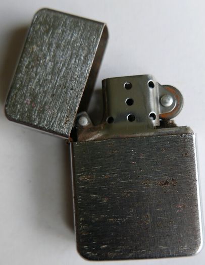 Vintage Star Lighter Since 1988