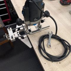 Elu Router 220v