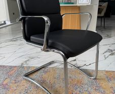 12 Genuine Milani Italian Conference Boardroom Chairs As New Condition