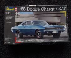 Revell : 1968 Dodge Charger R/T - 1:25 , Model Kit