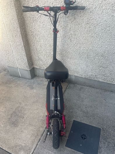 electric scooter kugo m4 pro