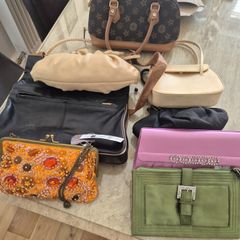 8 x Ladies Bags 7 of them New