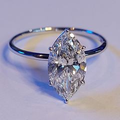 14k Gold ring with 2ct Lab-Grown Diamond cerified by IGI and Laser inscripted