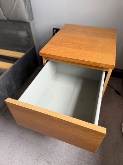 2 x night stands