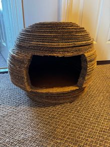Cat dome/ scratcher