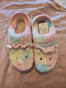 girls crocs