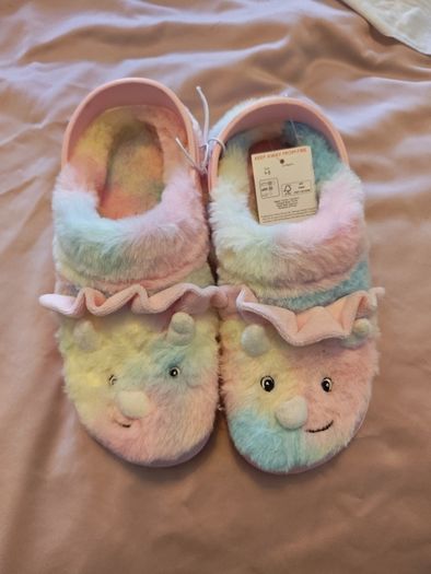 girls crocs