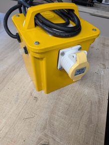 Compact transformer, near new