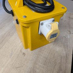Compact transformer, near new