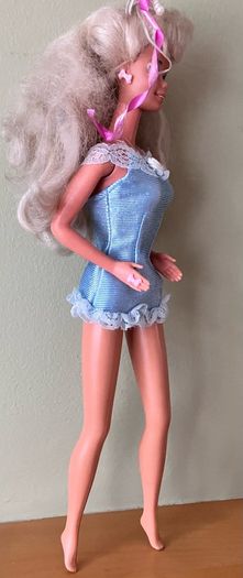 Vintage 1991 Pretty Surprise Barbie Doll