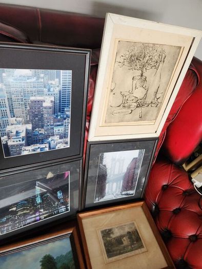 14 pictures with frames