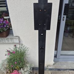 EV Charger Pedestal black