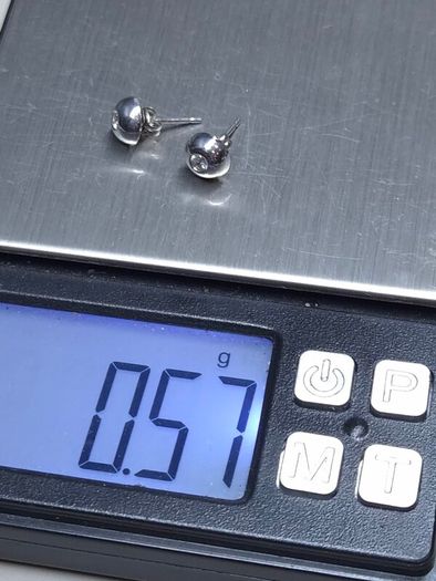 9ct White Gold Diamond Stud Earrings Fully Hallmarked Dublin 375