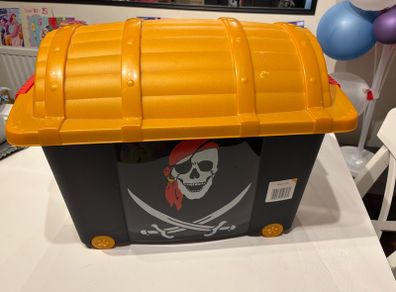 toy box