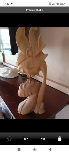 hand carved wooden kissing statue(slight damage on nose see pics)