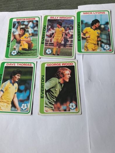 Topps Football Cards