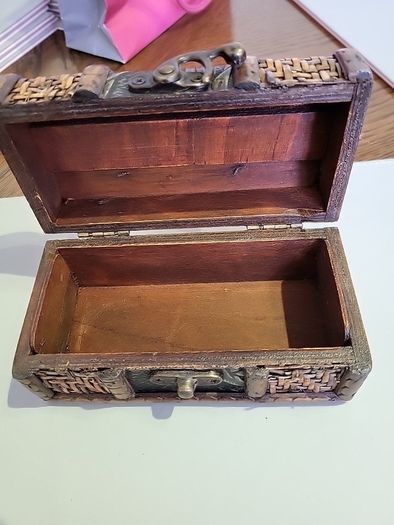 Trinket box