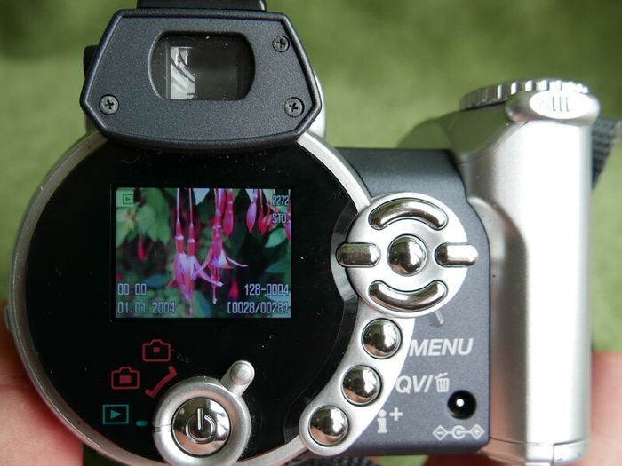 Konica Minolta Dimage Z2 4MP Digital Bridge Camera Working Tested
