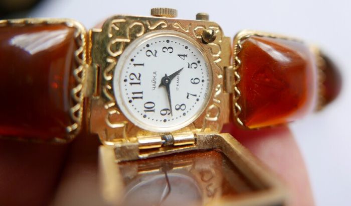 Vintage womens amber cocktail watch. Russian Watch Ladies CHAIKA