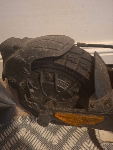 Electric scooter