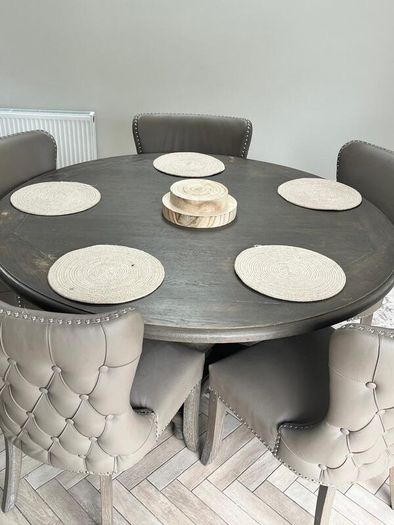 Oak table for sale
