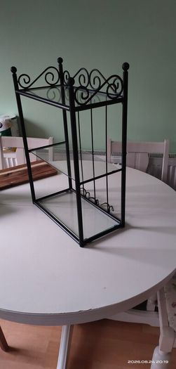 Metal mini shelving unit with glass shelves