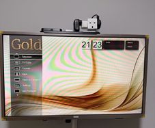 Philips LCD TV 32 Inch - Excellent Condition with Remote