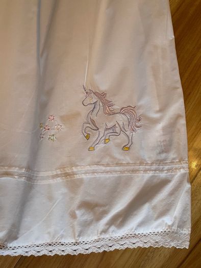 Powell craft unicorn nightdress age 8-9 immaculate!