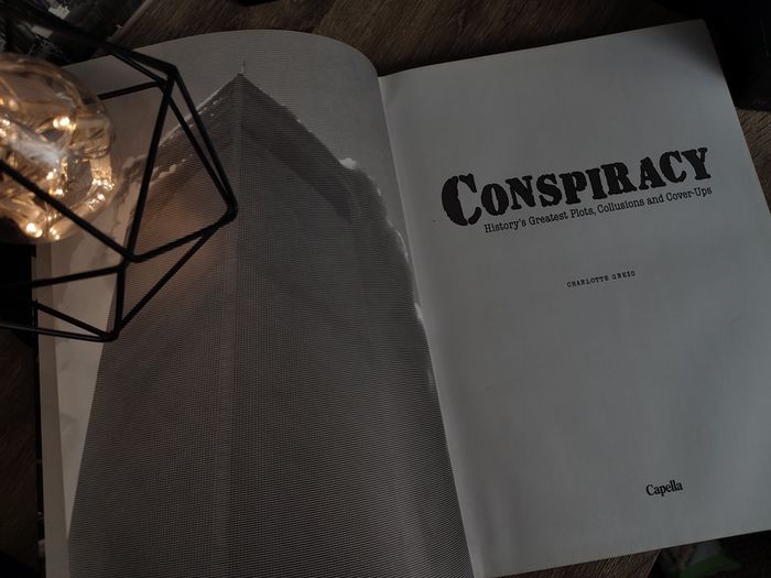 Conspiracy: History's Greatest Plots, Collusions and Cover-Ups ! Hardcover ! 2006 ! by Arcturus !