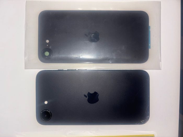 Apple iPhone 16e + Apple Watch SE 2025 GPS Bundle Fully Working Read Description