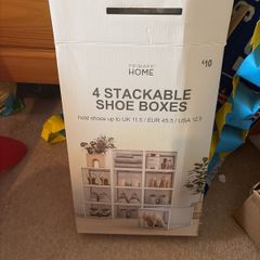 Stackable shoe storage