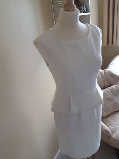 Episode Cream Peblum Dress New 10
