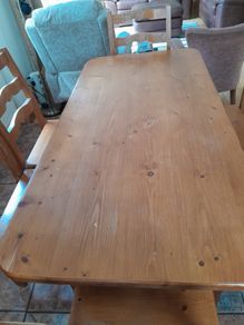 Kitchen table & six chairs
