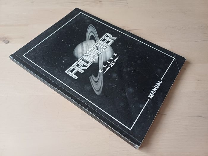 Amiga Frontier Elite 2 Game Manuals & Star Map