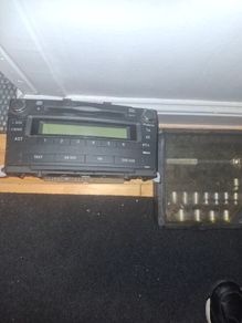 10 toyota aventis radio
