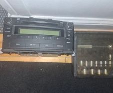 10 toyota aventis radio