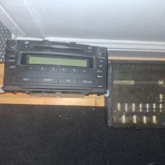 10 toyota aventis radio