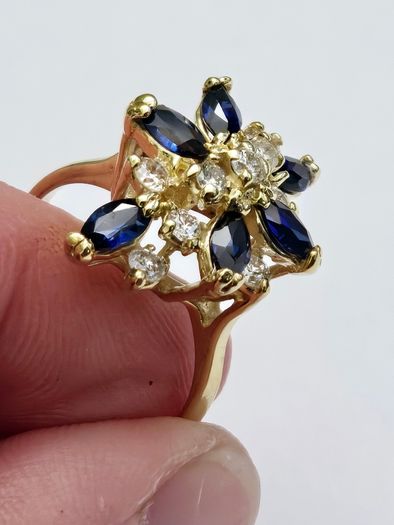 14ct Yellow Gold Sapphire & Diamond Cocktail Ring