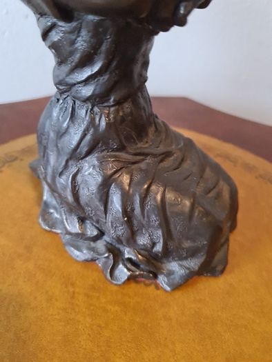 vintage Austin sculpture