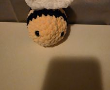 crochet bee plushie