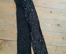 Black belt or scarf