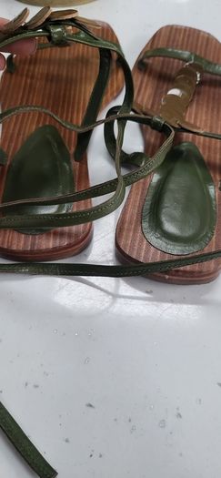 Italian leather khaki green gladiator sandals Sz 40 (Fit 7UK)