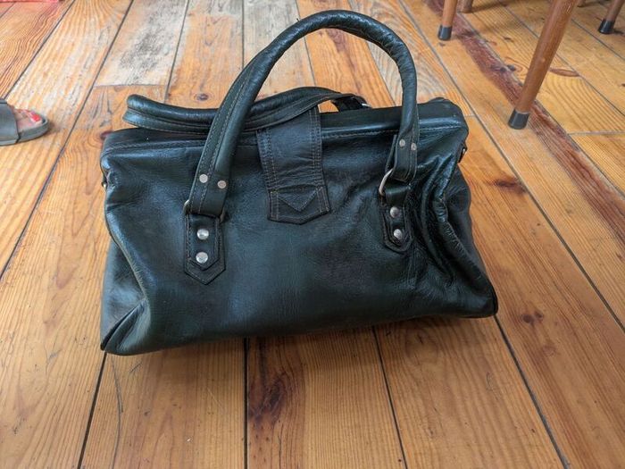 Vintage travel bag