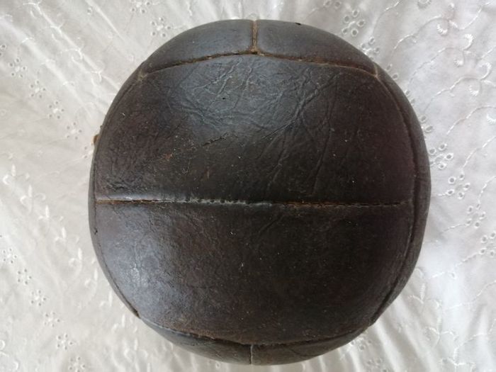 1930's Original 12panel Leather football