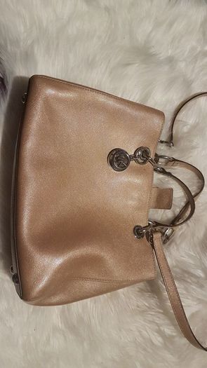 Gorgeous metallic light pink authentic Michael Kors leather cynthia satchel and jet set travel coin case both in colour "ballet"
